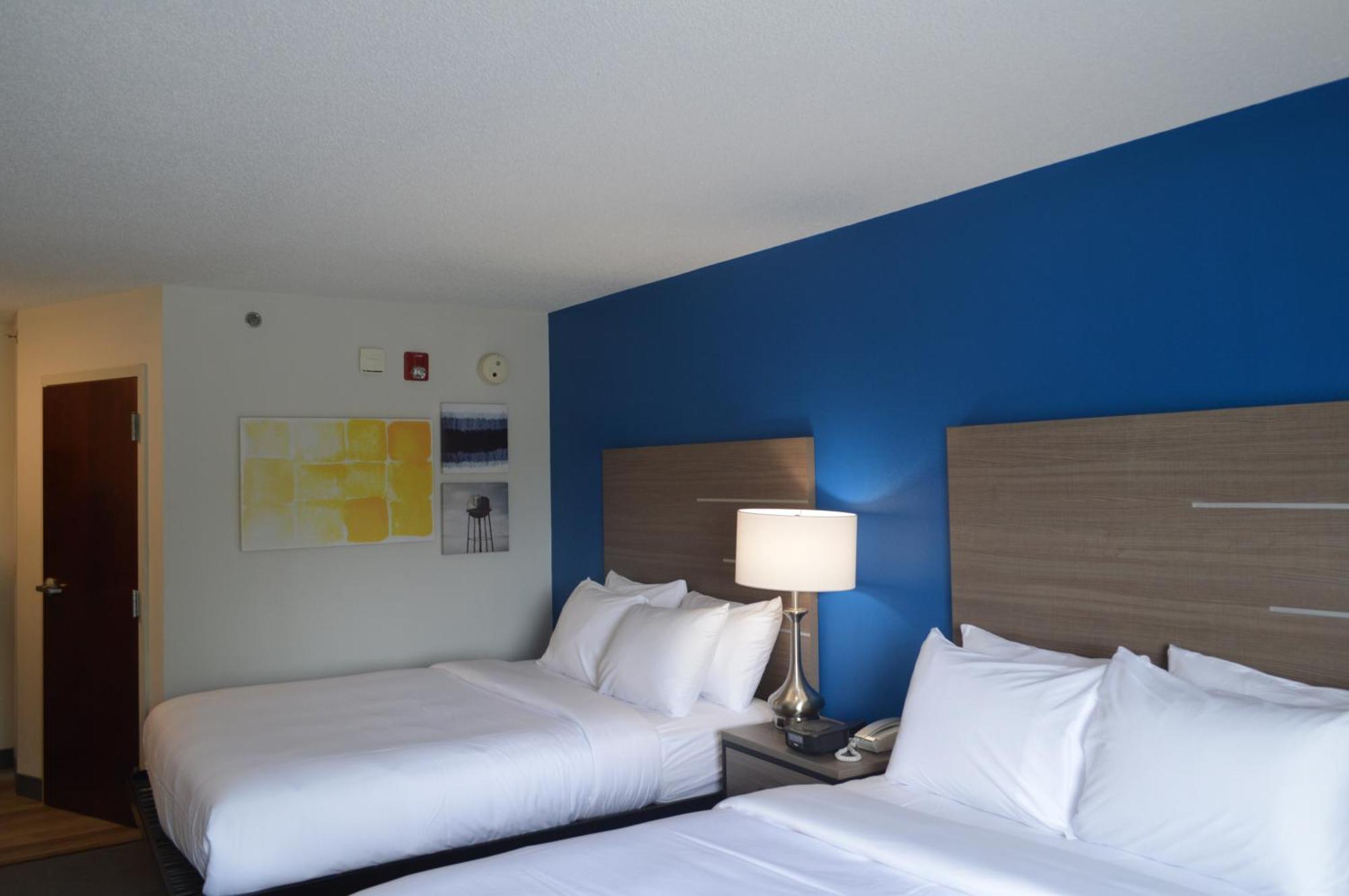 Comfort Inn & Suites Harrisburg-Hershey North Exteriör bild