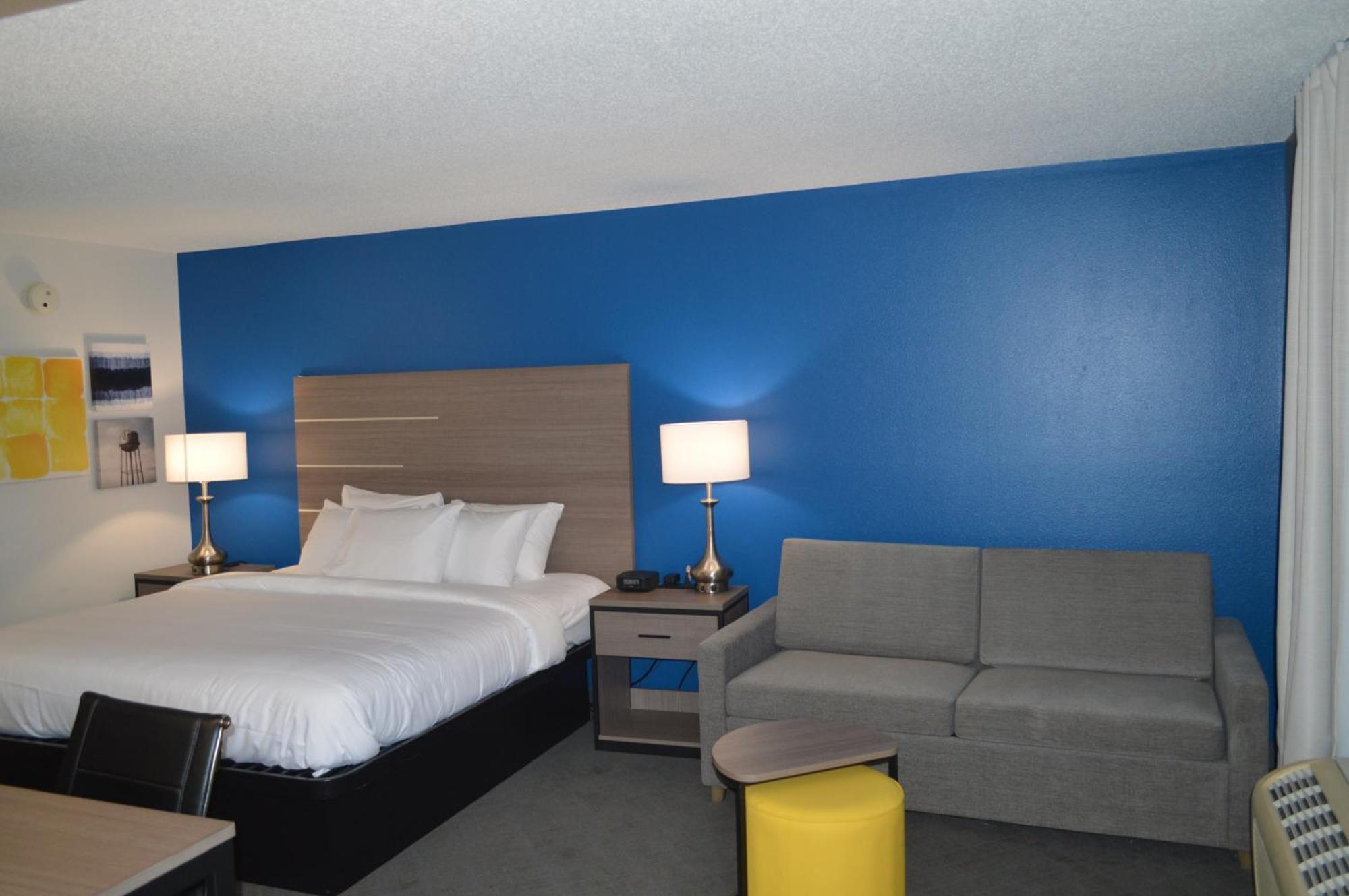 Comfort Inn & Suites Harrisburg-Hershey North Exteriör bild