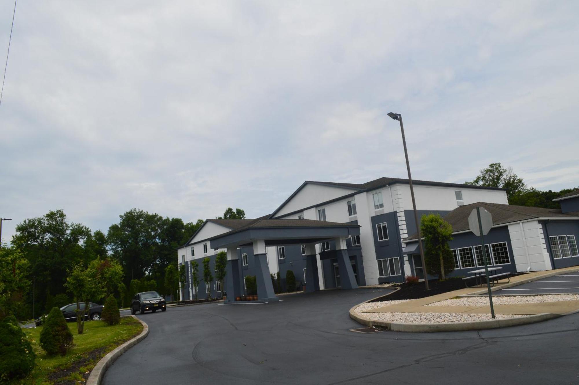 Comfort Inn & Suites Harrisburg-Hershey North Exteriör bild