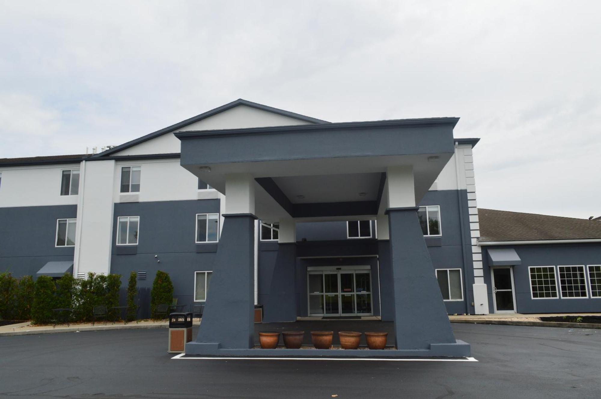 Comfort Inn & Suites Harrisburg-Hershey North Exteriör bild