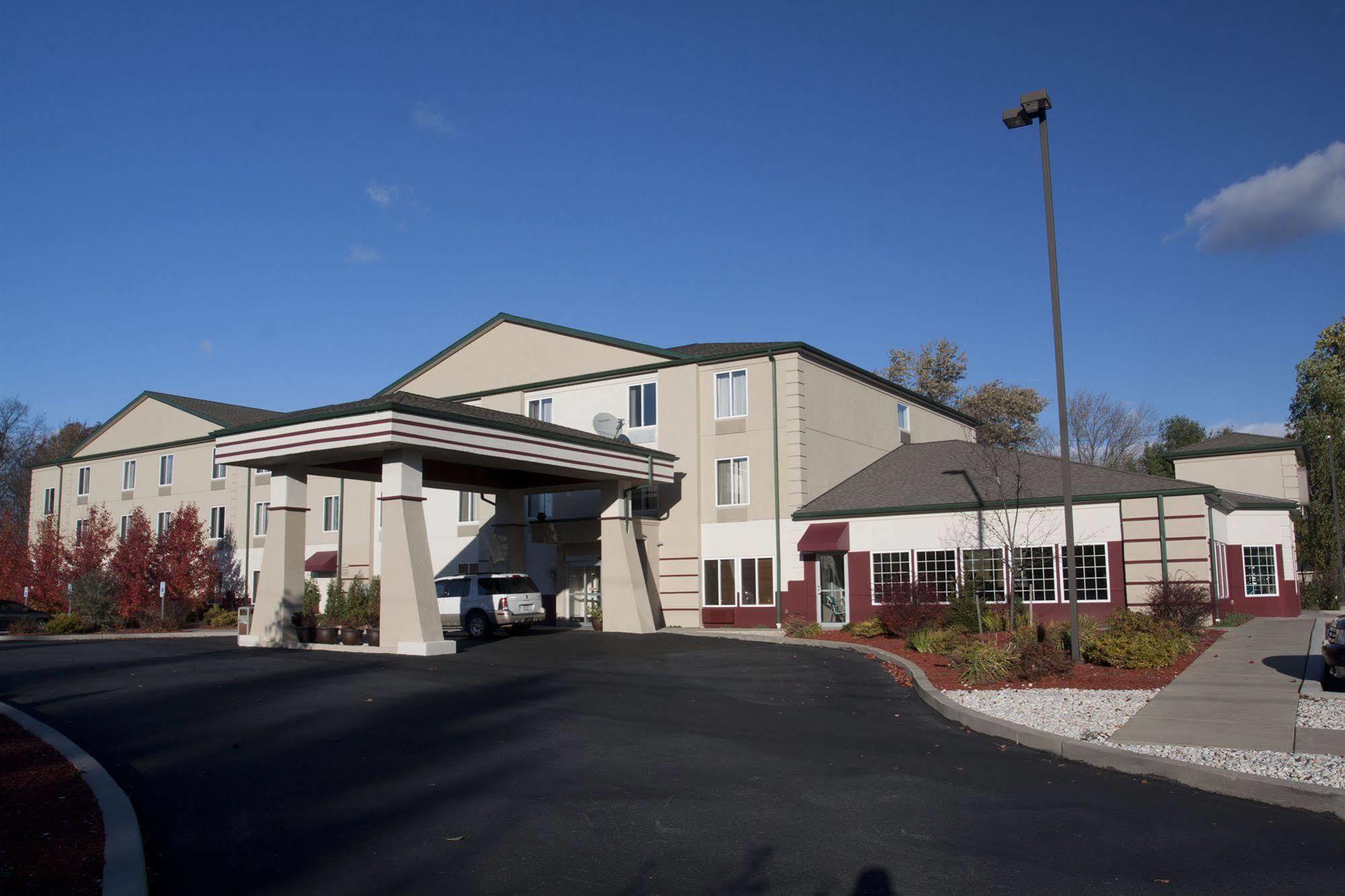 Comfort Inn & Suites Harrisburg-Hershey North Exteriör bild